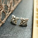 【8/11まで5%OFFクーポン】YUKATANゆかたん 【シルバーピアス】クロスモチーフのデザイン性高いスタッドピアス【スタッドピアス メンズピアス】 アク...