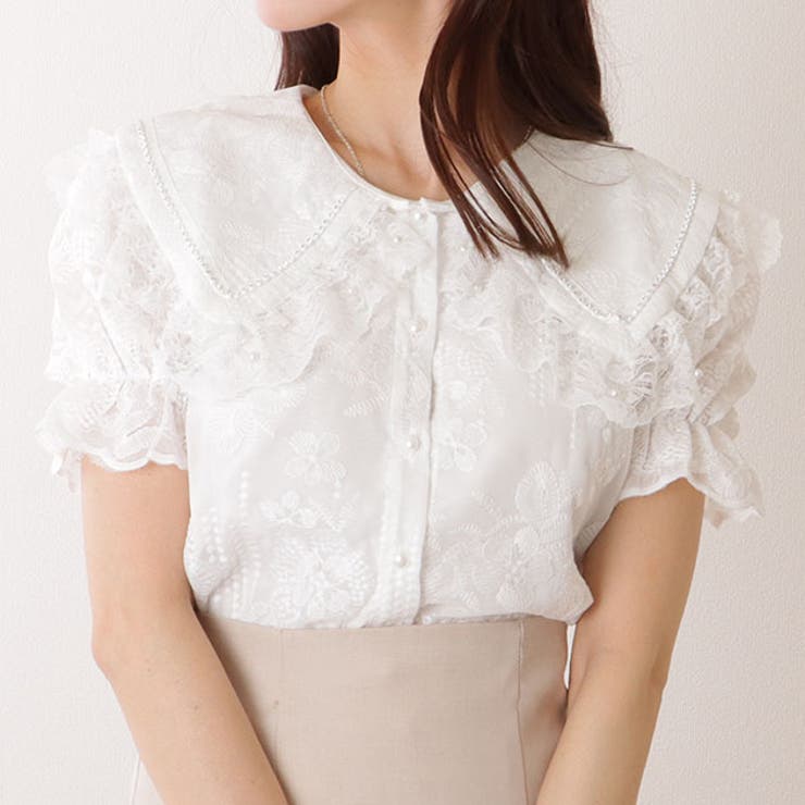 【10％OFFクーポン！7/26(日)1:59まで】レースレディース ビッグカラー レース フリル 刺繍 半袖 ブラウス 女性 レディース トップス カットソー 春 夏 秋 無地 ロマンチック 可愛い 甘め フェミニン キュート 花柄 パール ボタン ギ