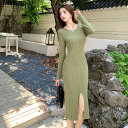 JS FASHION ニットワンピース 全3色 Uネック リブニット 前スリット 長袖 緑 黒 茶色 タイトワンピ タイト ワンピース ミディアム丈 ひざ 膝下丈 きれいめ スリム 細見え デイリー おしゃれ 上品 大人 かわいい デート 食事会 通学