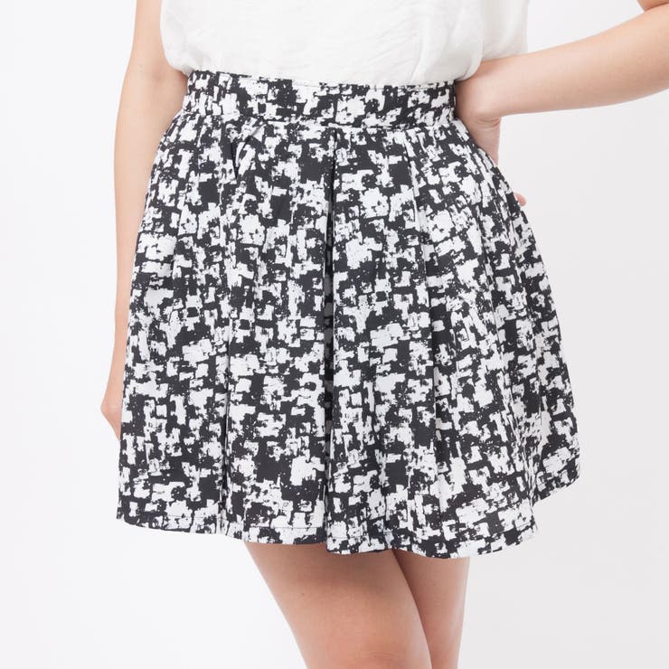 s.i.p デシン大理石柄タックフレアキュロット[カジュアル/きれいめ/清楚/オフィス/デート/レディース/大人/通勤/会社/シンプル/フェミニン] パンツ・ズボン