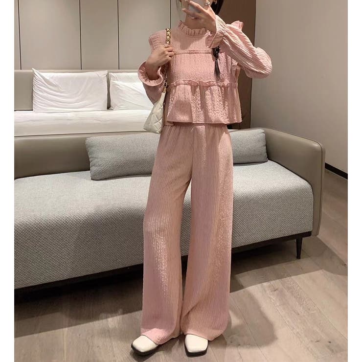 【10％OFFクーポン！5/7(木)9:59まで】Ulysses フリル長袖セットアップ その他Ulysses フリル長袖セットアップ その他