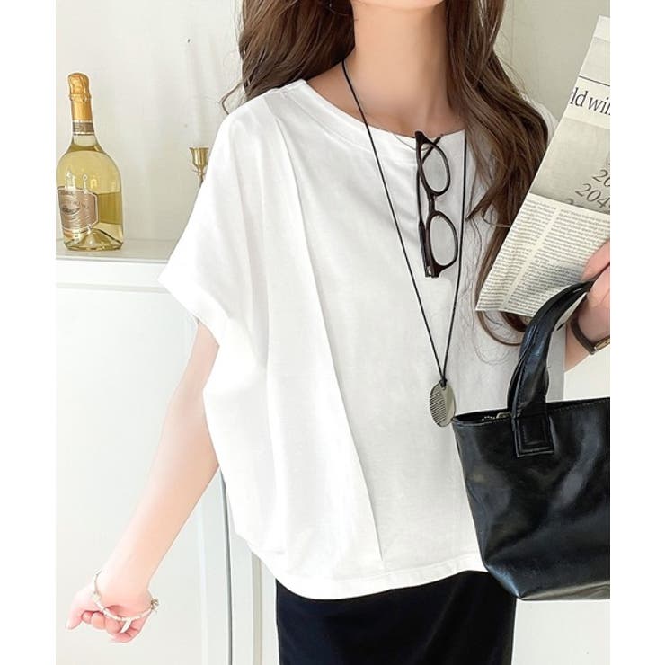 Classical Elf ひんやり素材で涼しく快適に。こなれタックデザインの半袖フレンチスリーブカットソー。（接触冷感機能付き） トップス