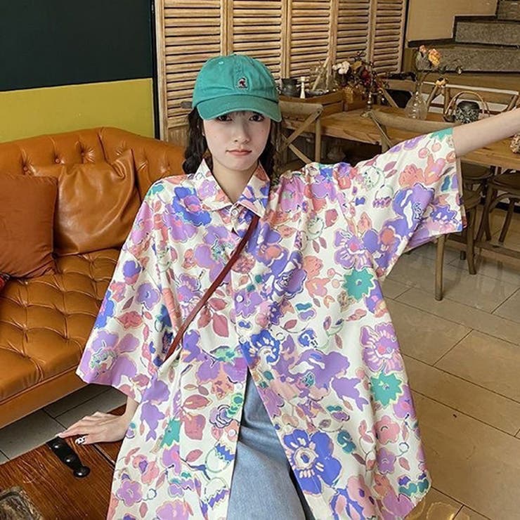 Decorative 柄シャツ 花柄 花 カラフル ブルーベース フラワー フローラル ボタニカル かわいい 絵画風 ぼかし ピンク ブルー パープル 半袖 半袖シャツ オーバーサイズ 衣装 韓国 大きいサイズ 個性的 春服 夏服 トップス