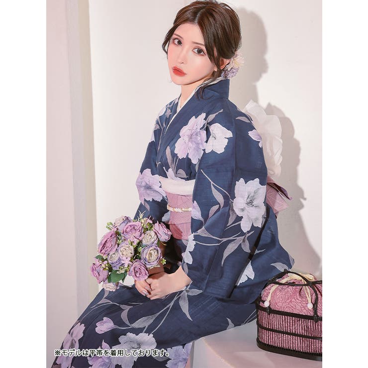 Tika Tika 浴衣2点セット 浴衣 作り帯 水彩タッチ大輪フラワー柄 麻の葉地紋 レディース浴衣 レトロ浴衣 レトロモダン フリーサイズ ネイビーピンク ゆんころ 浴衣・着物