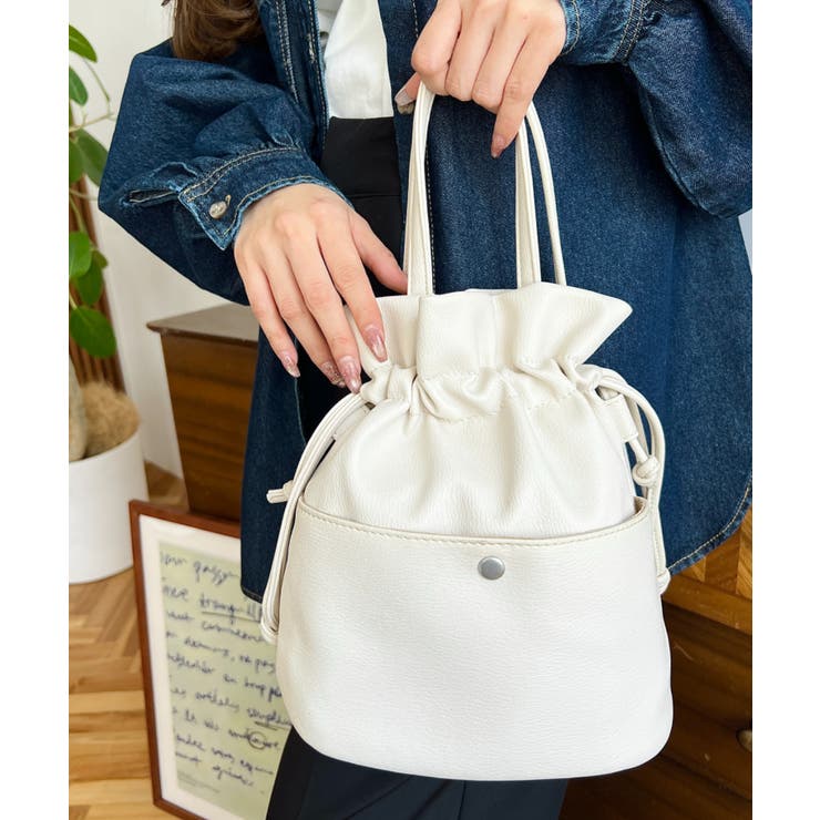 moment+ フェイクレザー巾着バッグ バッグ・鞄