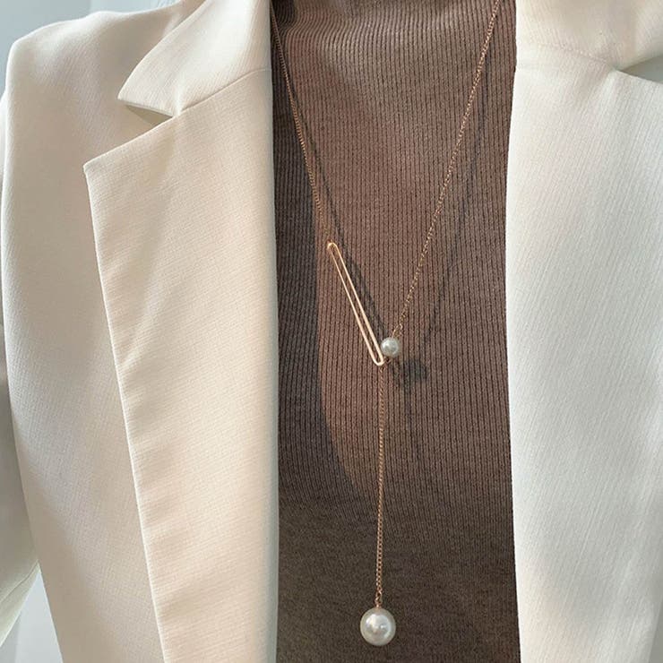maison de LATIR 幅広いシーンに自然となじむパールネックレス 輝き 上品 可憐 華やか アクセサリー 胸元 ネックレス パール チェーン カジュアル キレイめ オケージョン セレモニー きちんと感 オフィス 仕事 通勤 メタル アクセサリー