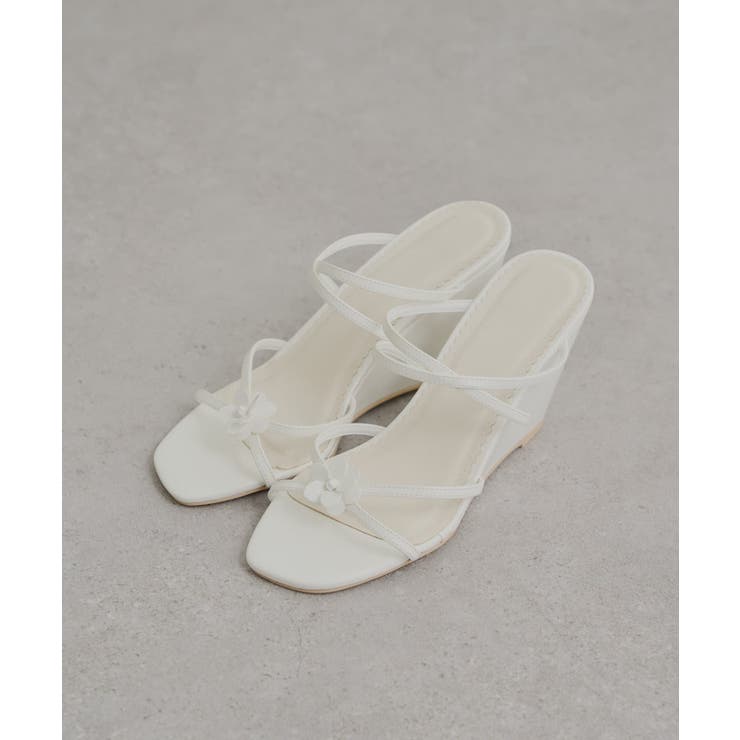 PAL GROUP OUTLET 【Chico】フラワーモチーフ付きウェッジヒールサンダル シューズ・靴のサムネイル