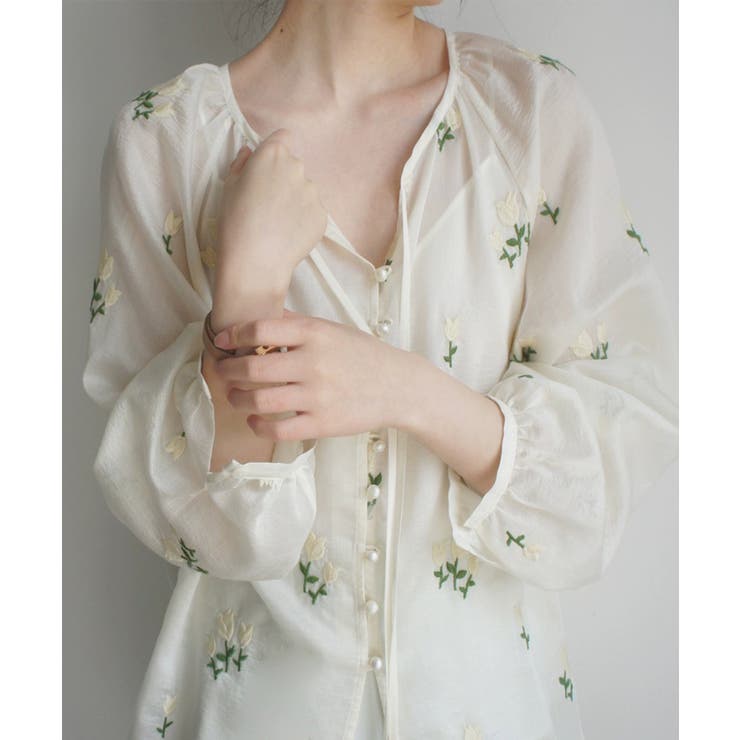 【10％OFFクーポン！7/26(日)1:59まで】aimoha 刺繍 ボリュームスリーブ シアーブラウス 韓国ファッション 春服夏服 トップス