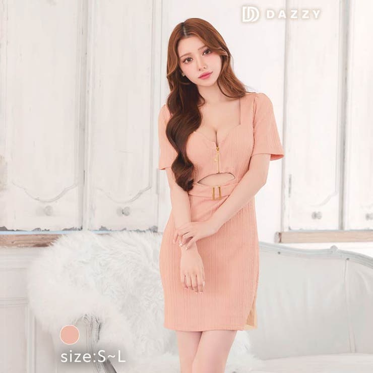 Dazzy [SML/3サイズ展開] ケーブルジップカットアウトベルトモチーフ半袖タイトミニドレス ワンピース..