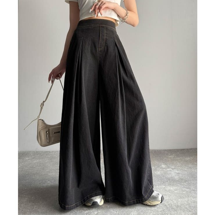 Classical Elf こなれ度アップのヴィンテージ風。変形タック使いワイドデニムパンツ パンツ・ズボンのサムネイル