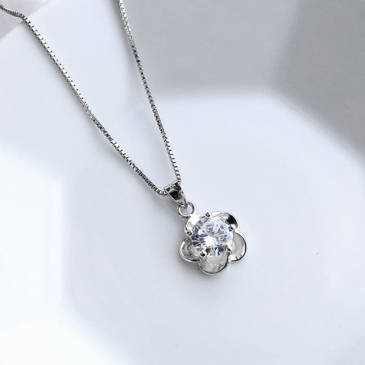 【10％OFFクーポン！11/27(木)1:59まで】LACORDE シルバーフラワーキュービックネックレス【LACORDE】 アクセサリー