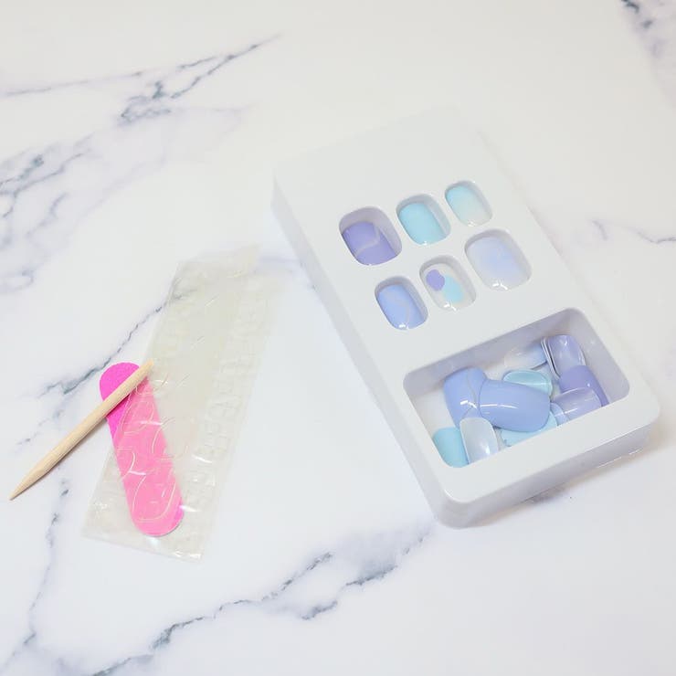 【ポイント2倍＆クーポン！3/11(水) 1:59まで】cinemacollection コスメ雑貨 貼るだけカンタン ネイルチップ ブルー カミオジャパン ネイルアート 付け爪 おしゃれ グッズ ネイル・マニキュア