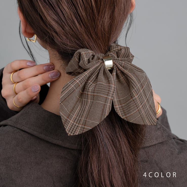 CREAM-DOT シュシュ スカーフリボン グレンチェック柄 メタル ヘアゴム ヘアアクセ ヘアアレンジ 簡単 まとめ髪 髪留め 大きめ ボリューム 大人 グレー ベージュ ヘアアクセサリーのサムネイル