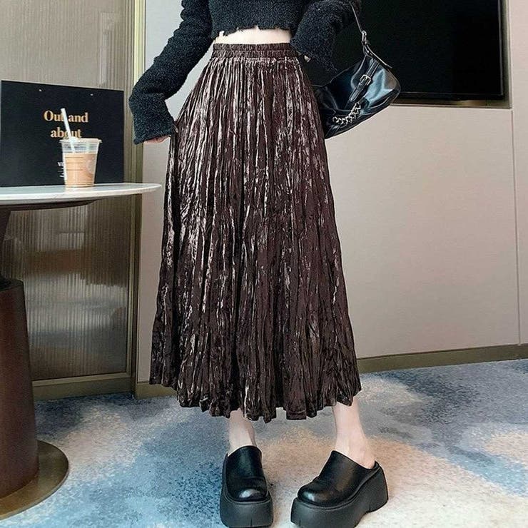 【10％OFFクーポン！12/11(木)1:59まで】maison de LATIR 歩くたびにふんわり揺れるマキシスカート ボトム スカート ロング マキシ 光沢 上品 華やか 軽やか プリーツ フレア トレンド ストレッチ 大人カジュアル フェミニン