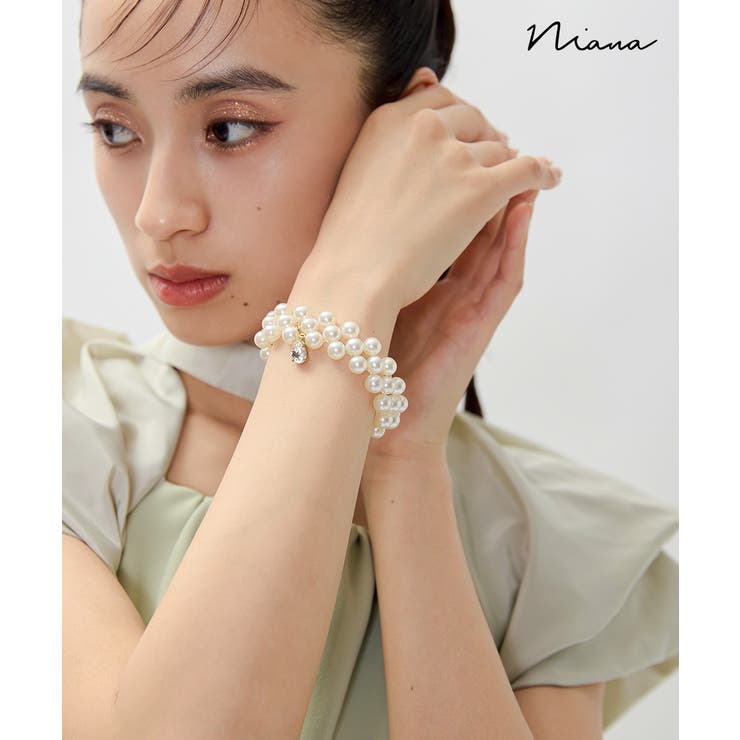 Fashion Letter niana ニアナ 2wayパールブレスレット ヘアゴム ヘアアクセサリー バングル レディース 結婚式 ビジュー シュシュ 髪飾り ゴールド ホワイト 普段使い パーティー 結婚式 セレモニー フォーマル 入学式 卒業式