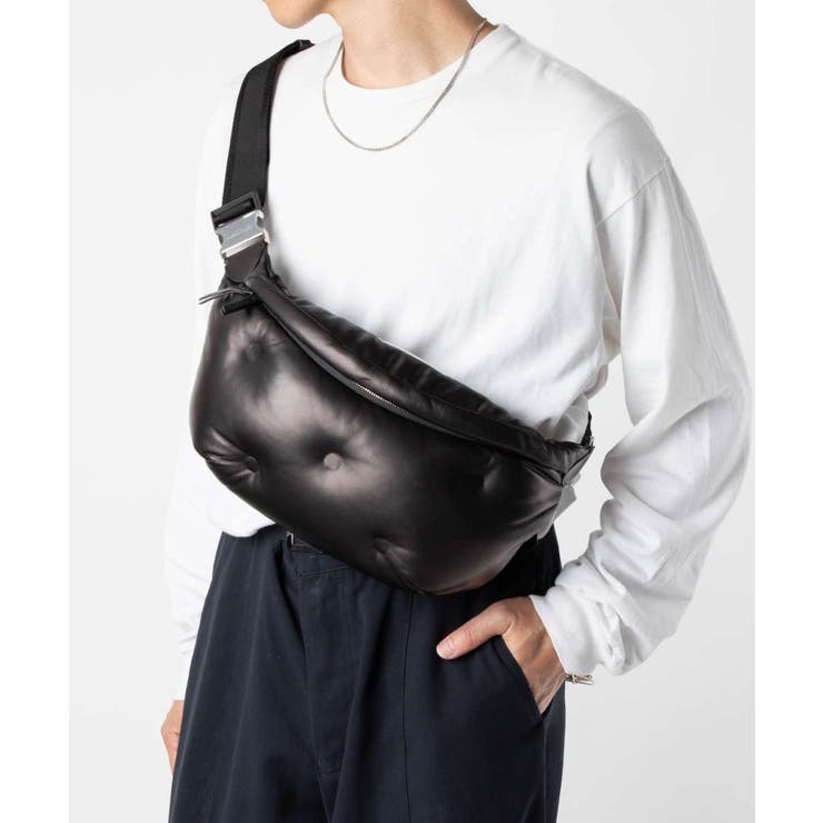 U-STREAM メゾン マルジェラ MAISON MARGIELA S35WB0079 P4300 ボディバッグ GLAM SLAM BELT BAG メンズ レディース バッグ グラム スラム クロスボディ カジュアル ウエストポーチ ロゴ ギフト