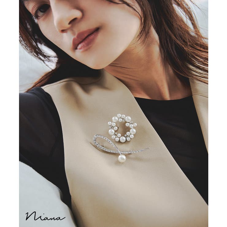 Fashion Letter niana ニアナ リースパールブローチ2点セット コサージュ ピンバッチ サークル ビジュー シルバー 華やか 2個セット アクセサリー ジュエリー フォーマル パーティー 結婚式 披露宴 二次会 アクセサリー