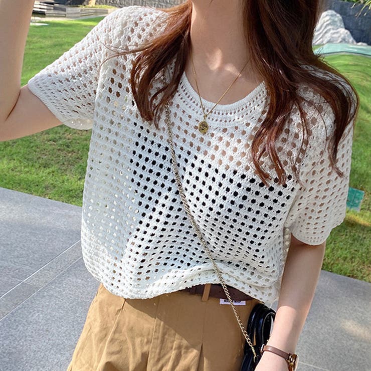 未使用　d.i.a. メッシュショート丈トップス 未使用 d.i.a. メッシュショート丈トップス