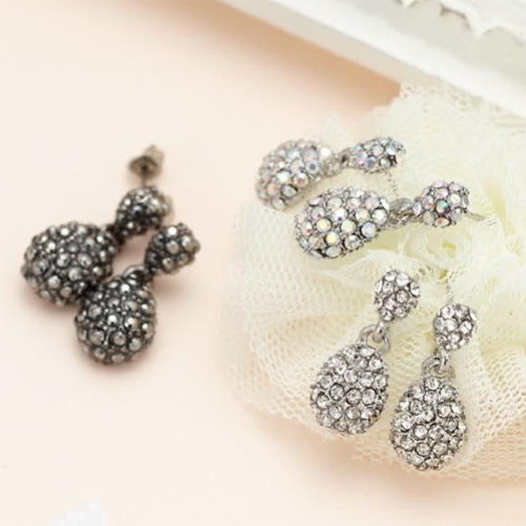 Platinum - 【10％OFFクーポン！5/27(水)1:59まで】アクセサリーショップPIENA 涙型モチーフが揺れるジルコニアたっぷりなピアス　装着パーツにもティアドロップがキラリ01ホワイト　02ブラック　03カラー　レディース アクセサリー