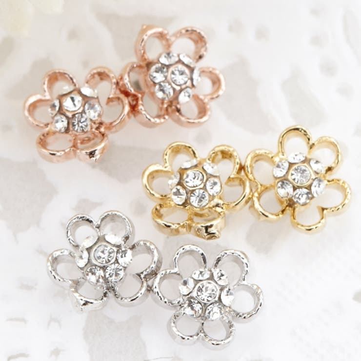 【10％OFFクーポン！2/10(火)1:59まで】アクセサリーショップPIENA スタッドピアス チタン製ポスト お花モチーフ 中心に7石ストーン オープンフラワー ベーシック シンプル 定番 日本製 低アレルギーシルバー ゴールド ピンクゴールド レ