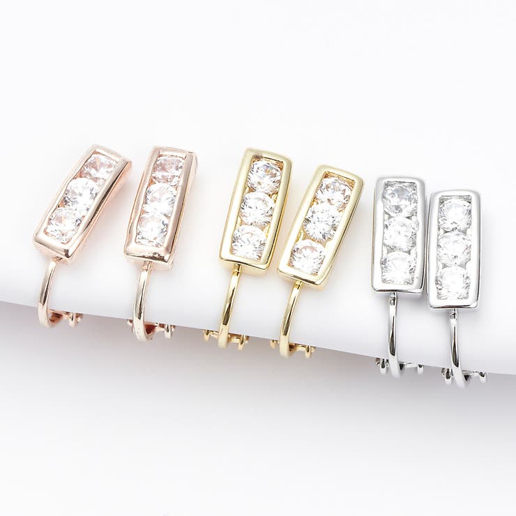 【10％OFFクーポン！11/27(木)1:59まで】アクセサリーショップPIENA スリーストーンとニッケルフリーのスプリング式イヤリング 痛くならない ニッケルフリー 低金属アレルギー 大人可愛い 上品 フェミニンシンプル レディース プレゼント用