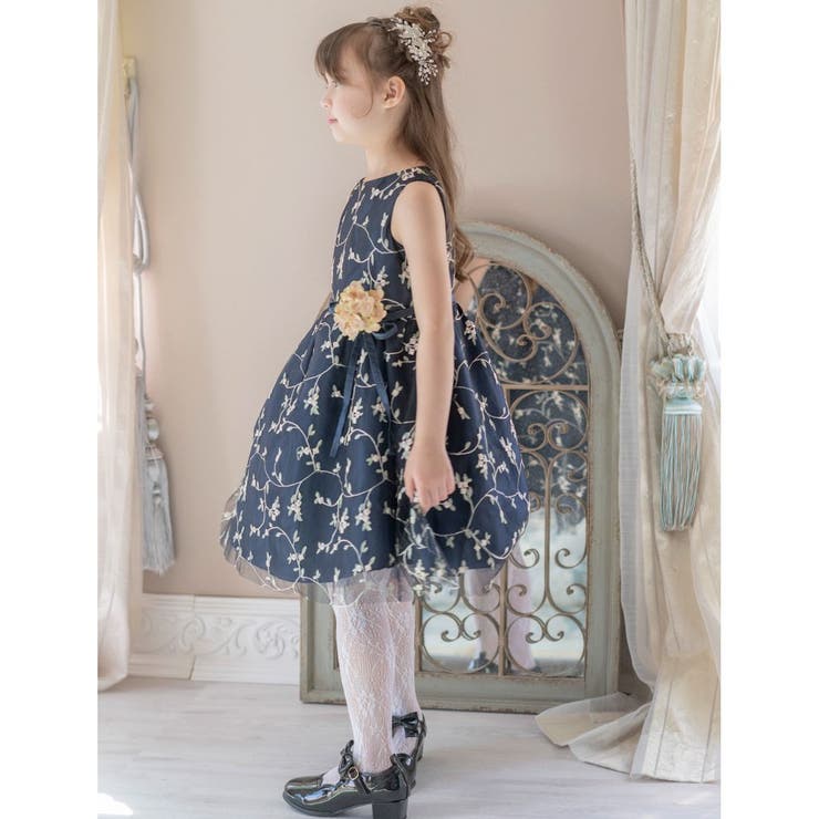 SHOPLISTのCatherine Cottage 子供 ヘアアクセサリー 発表会 結婚式 ビジューフラワーモチーフヘアコーム パール ラインストーン キラキラ髪飾り ヘッドドレスキッズ 七五三 パーティー フォーマル 子供ドレスに合わせて 袴 和装にも ヘアアクセサリ｜アングル2