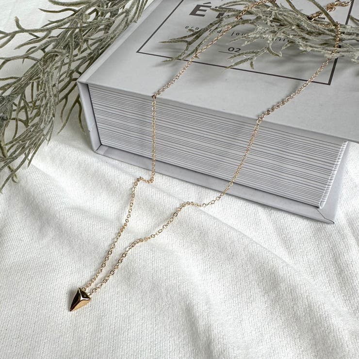 non-hedge トライアングルモチーフネックレス アクセサリー