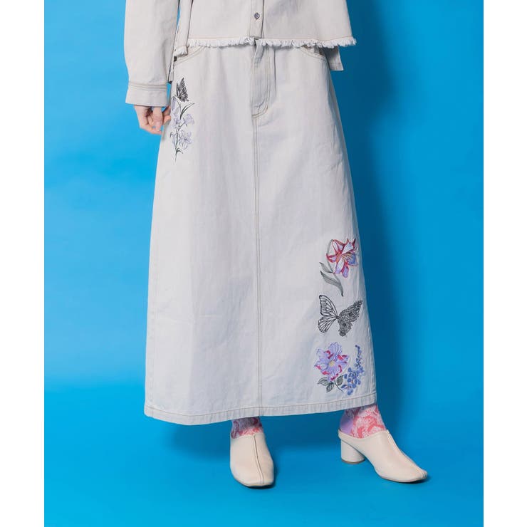 【20％OFFクーポン！6/4(木)限定】ScoLar 花蝶刺繍デニムロングスカート スカート
