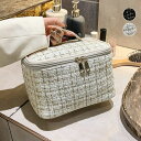 【8/10限定 20%OFFクーポン】アクセサリーショップPIENA メイクボックス レディース 春夏秋冬 スクエア ジップ メッシュポケット 持ち手付き コスメポーチ 大容量 ポリエステル 大人 黒 寝具・インテリア雑貨