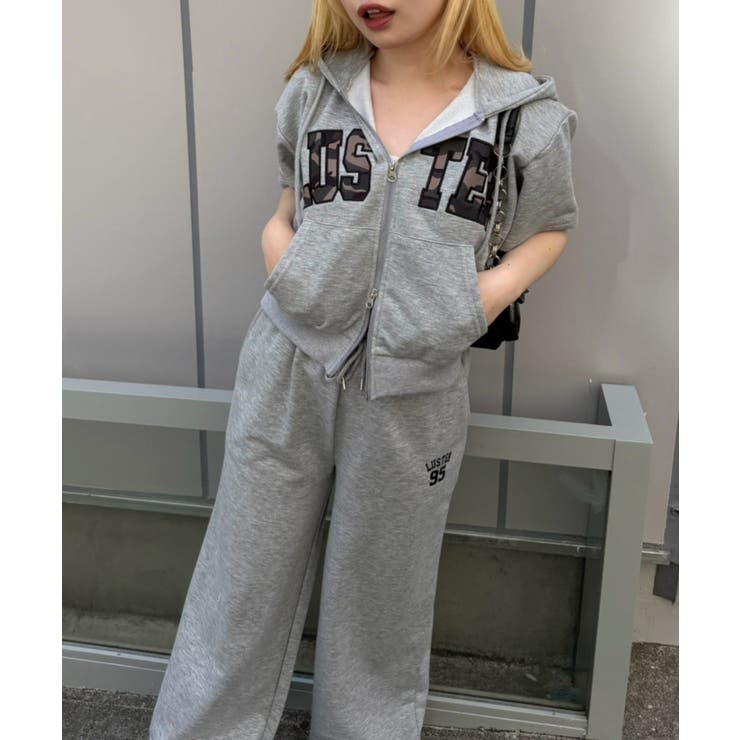 NICE CLAUP / OLIVE des OLIVE　OUTLET BIGロゴパーカー空港セットアップ ワンピース・ドレス