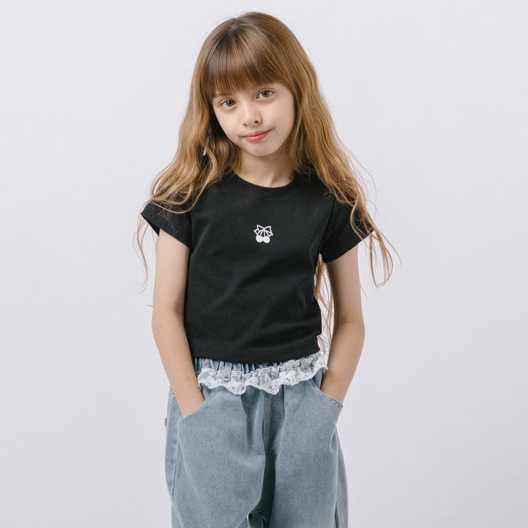 URBAN CHERRY バックオープンフロントチェリーロゴミニTシャツ トップス