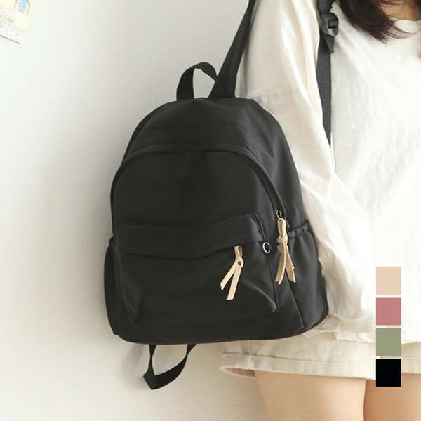 【11日23時まで3,955円】送料無料 デイパック 肩紐太い a4 多収納 シンプル 可愛い おしゃれ 高校生 通勤通学 旅行 ユニセックス カバン カジュアル鞄 無地 マザーズリュック 男女兼用バッグ