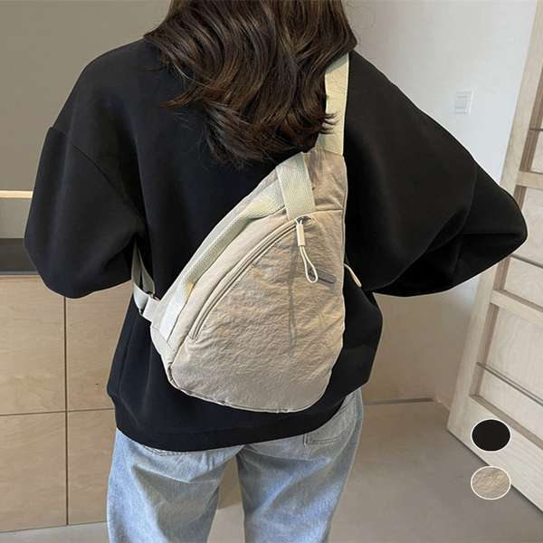 送料無料 レディース ペアルック スリングバッグ 大容量 通勤通学 斜めがけバッグ アウトドア 旅行 肩かけカバン無地 コンパクト 軽量シンプルバッグ ユニセックスかばん 韓国風カジュアル鞄