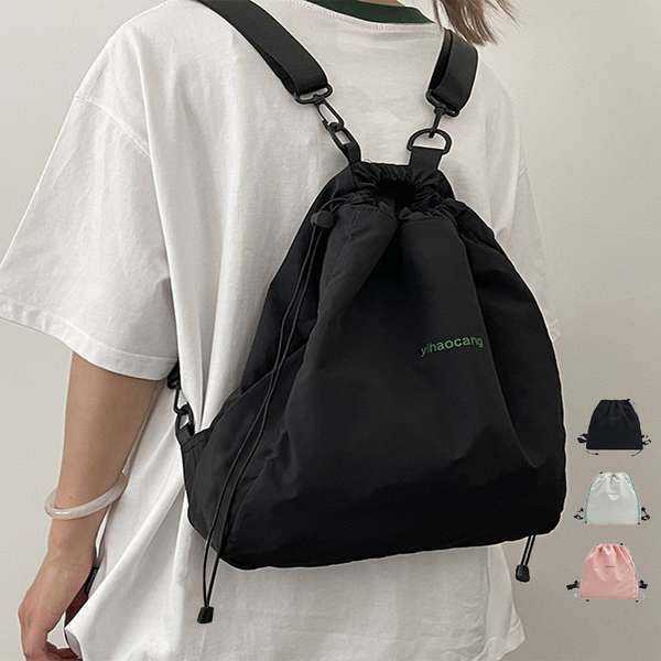 送料無料 バックパック大容量A4 ユニセックス ジムバッグ 痛くない 軽量リュックサック アウトドア背負いバッグ 通勤通学鞄韓国風 おしゃれデイパック お出かけBAG軽い ナイロンリュック黒