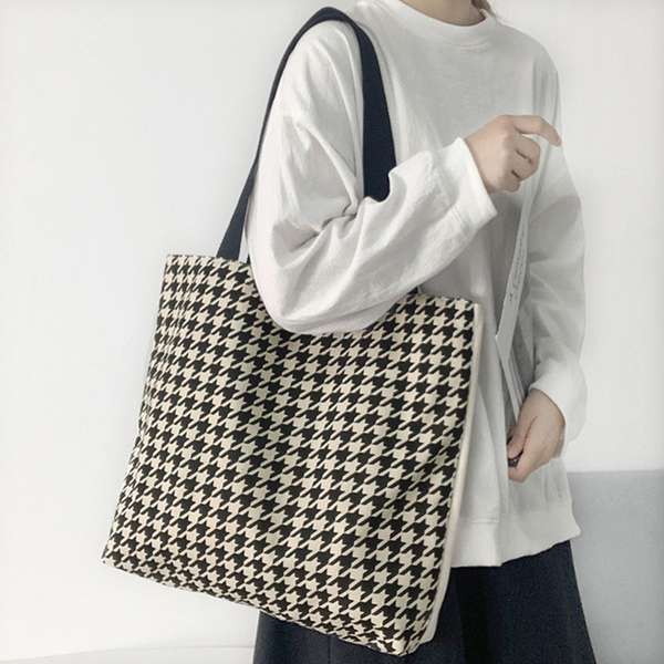 【クーポン利用で1,984円】送料無料 キャンバスバッグ A4サイズ サブバッグ 通勤 通学 レトロハンドバッグ ワンショルダーバッグ カジュアル 肩掛けバッグ 大きめ手提げバッグ おしゃれ人気バッグ 軽量マザーズバッグ