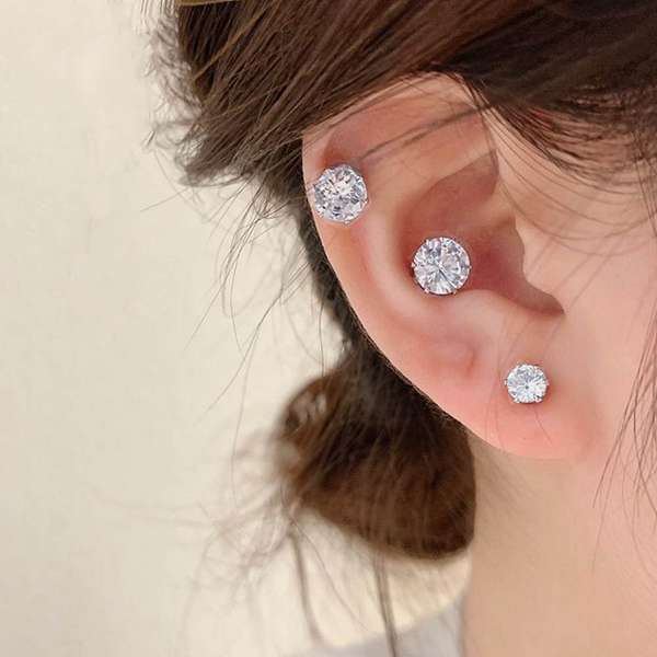 【11日23時まで1,556円】送料無料 ラウンド 磁気吸引ピアス オルチャン 耳穴なし 磁気ピアス 上品 エレガント ラインストーン シンプル キラキラ輝く 穴開け不要ピアス 片耳用耳飾り片方 ノンホールピアス