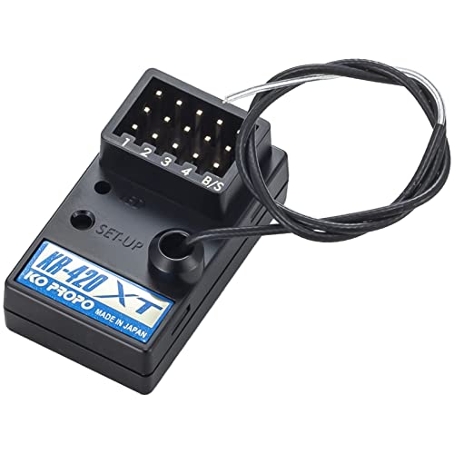 近藤科学 KR-420XT 2.4GHz 21013 サイズ:30.9×18.4×13.5mm、重量:5.8g、電源電圧:4.8〜7.4V、周波数帯:2.4GHz (XT) チャンネル数:通常4CH、シリアル8ID、ブラックシールドアンテナ、金メッキ端子、テレメトリー対応 シリアル対応、HCS対応、フェイルセーフ機能搭載 【対応機種】EX-NEXT ※EX-RR/2/LDTでは使用できません。 【JANコード】4945984210136 【状態】新品 【発送】1〜2営業日で発送（休業日除く）