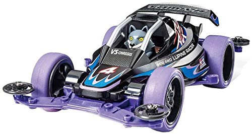 タミヤ(TAMIYA) レーサーミニ四駆シリーズ No.85 オオカミ VSシャーシ 18085 組み立ては接着剤不要のはめ込み式。 パーツの取り付けに別途、工具等が必要。 完成サイズ：全長146mm、全幅89mm、全高45mm ギヤ比は5:1、モーター付き 前方をギロリとにらむような表情で運転席に乗ったオオカミドライバーは組み立て塗装済み ※本キットに電池は含まれません。 走行には別途、単3形電池2本が必要になります。 【JANコード】4950344063932 【状態】新品 【発送】1〜2営業日で発送（休業日除く）