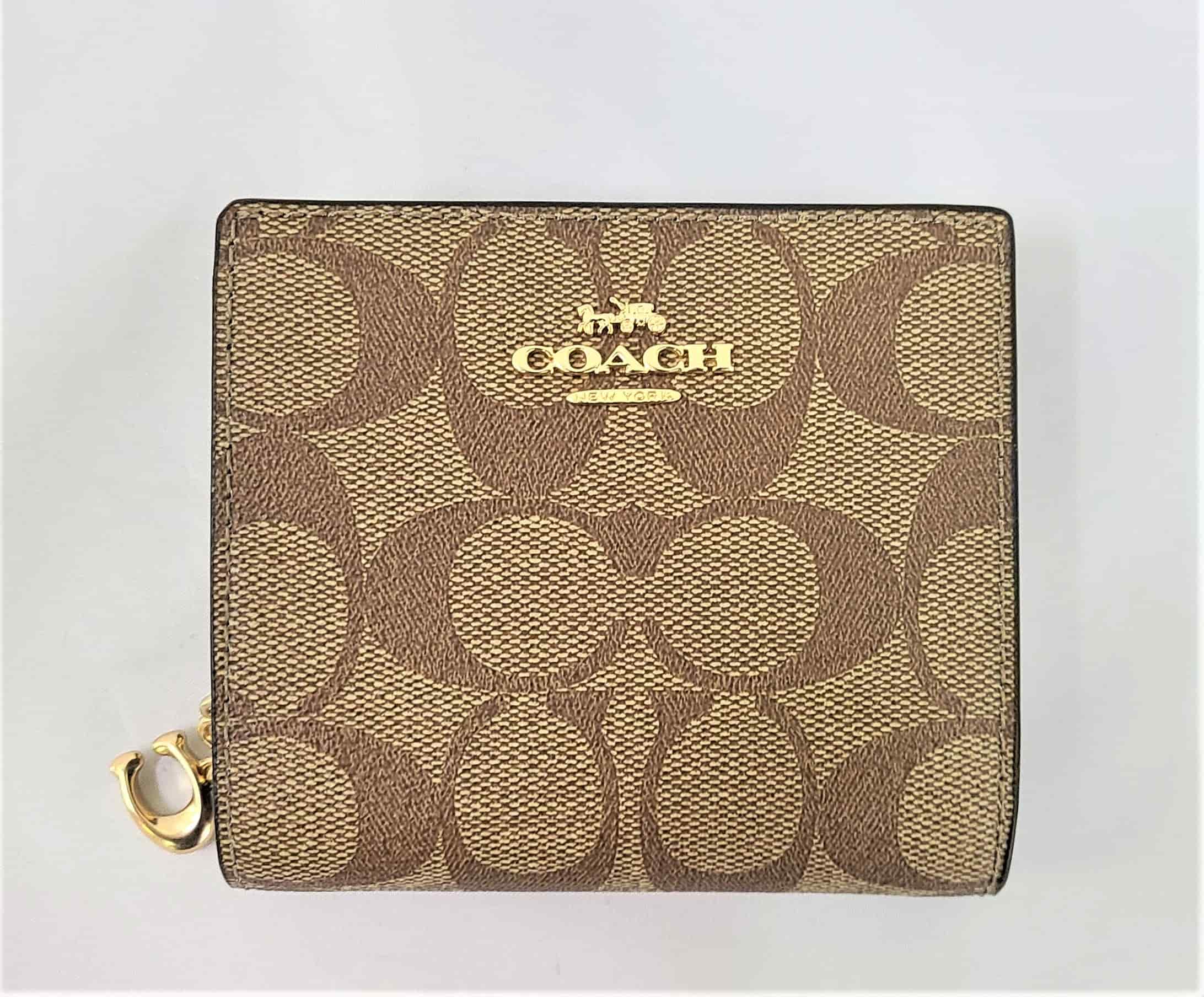 COACH コーチ FC3309 アウトレット シグネチャー SNAP WALLET SIGNATURE ミニ財布 二つ折り財布 女性 レディース モノグラム 20代 30代 40代 50代 60代 誕生日 記念日 就職 入学 プレゼント 贈り物 ギフト 無料ラッピング 無料メッセージカード