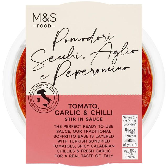 M&S Made In Italy Tomato, Garlic & Chilli Sauce 150g M&S Made In Italy g}gEK[bNE`\[X 150g