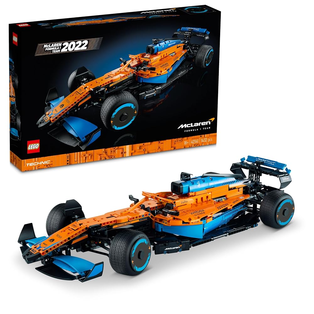 商品情報 商品の説明 商品紹介レゴ(R)テクニック マクラーレン フォーミュラ1 レースカーは、大人のモータースポーツファンの熱い思いを応援します。レゴ(R)セットとマクラーレンF1チームの新車開発が同時進行された特別なモデルです。あなたのその手で、この究極のレーシングマシンを組み立ててください！安全警告レゴデュプロ以外の製品には、小さな部品が入っています。間違って飲み込む危険がありますので、4才未満のお子さまには遊ばせないでください。 主な仕様 F1ファンのために – レゴテクニック マクラーレン フォーミュラ1 レースカー(42141)は、マクラーレンの2022年型F1マシンを精巧なレプリカモデルにした大人向けのセットです 強力なコラボレーション – レゴセットとマクラーレンのF1マシンの開発が同時進行で行われた特別なモデルです オリジナルに忠実な仕様 – 可動ピストン付きV型6気筒エンジン、ステアリング、サスペンション、デフギアなどをリアルに再現しています 大人向けのレゴセット – 大人も夢中になるレプリカモデルで創造力を充電しましょう サイズ – (約)高さ8cm x 長さ65cm x 幅27cm 車 くるま, STEM 知育 が好きな 男の子 女の子 におすすめのおもちゃ