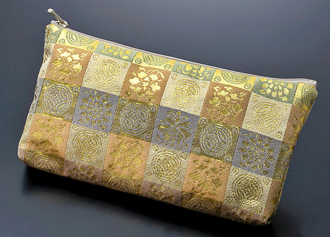 数珠袋 大きな数珠入れ 大判念珠入れ 二輪数珠用袋 高級金襴 ファスナー付