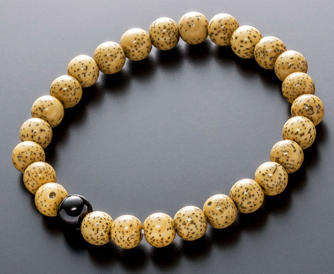 数珠ブレスレット 星月菩提樹7mm 天然石 オニキス入り