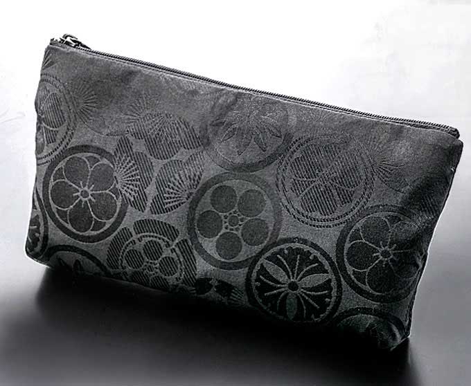 数珠袋 大きな数珠入れ 大判念珠入れ 二輪数珠用袋 黒 家紋柄 ファスナー付