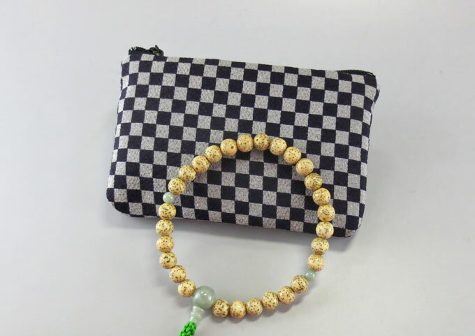 【10％割引クーポン配布中】 ブレスレットケース 腕輪念珠入れ 数珠ブレスレット入れ 子供用数珠袋 ファスナー付 ちりめん 市松柄