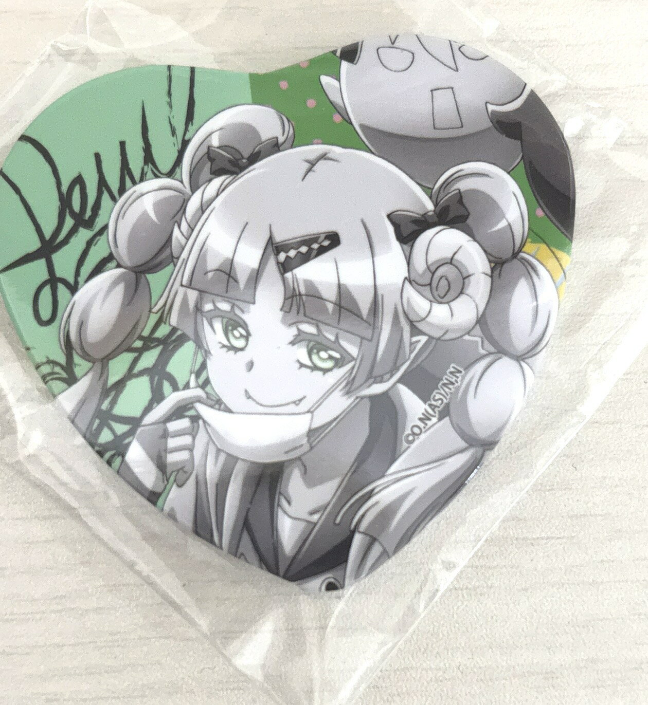 Rakuten - 魔入りました！入間くん ハート缶バッジ クララ