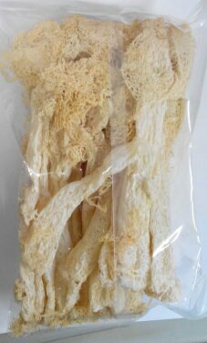 横浜中華街　国内入手困難！　竹笙（きぬがさだけ）　30g、中華高級食材、竹笙巻料理、ふかひれ、ツバメのスープによく使われます♪