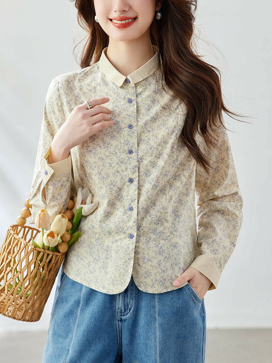 花柄シャツ レディース長袖 2026春新作 小花柄ブラウス ショート丈 小柄さん 配色襟付き きれいめカジュアル デザインシャツ 大人可愛い細かな花柄プリントは派手すぎず、普段のコーデに取り入れやすい一枚。優しい雰囲気の小花柄プリントが春らしい、レディース長袖シャツ。淡いカラーの花柄に配色襟を合わせた、ナチュラルで大人可愛いデザインです。細かな花柄プリントは派手すぎず、普段のコーデに取り入れやすい一枚。襟付きデザインできちんと感があり、カジュアルにもきれいめにも着回せます。短めの丈感でバランスが取りやすく、小柄さんや低身長の方にもおすすめ。デニムパンツと合わせれば春らしいカジュアルスタイルに、スカートと合わせれば女性らしいフェミニンコーデが完成します。程よくゆとりのあるシルエットはボディラインを拾いにくく、リラックスした着心地を実現。普段着はもちろん、通勤・通学・お出かけ・旅行にも活躍する春の万能トップスです。5花柄シャツ レディース長袖 2026春 トップス シャツ ブラウス 新登場! M L XL XXL