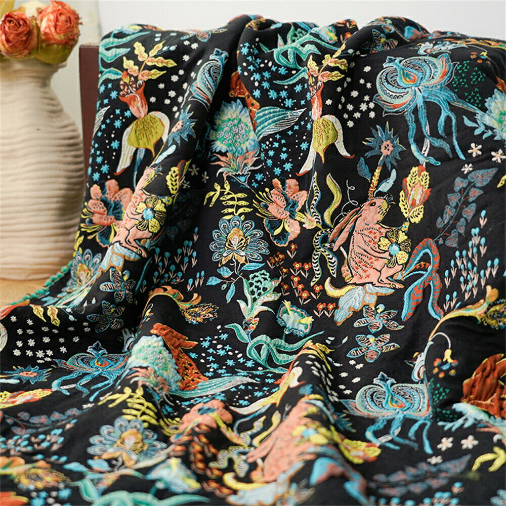 115cm幅 90cm単位 ジャカード生地 エンボス生地 生地 布 布地 色織り生地 兎柄 黒 花柄 ウサギ