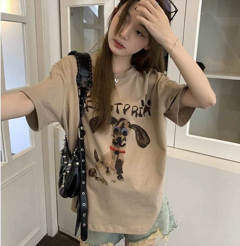 Show Case 楽天市場店のBIGシルエット 五分袖 Tシャツ トップス レディース プルオーバー 部屋着 個性的 春 夏 秋 裾ワイド 半袖 二の腕カバー ラウンドネック 襟なし ゆ キャラクター プリント 柄あり｜アングル2